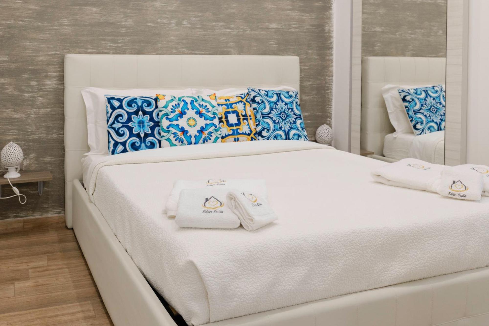 Eden Suite - Central Apartment With Balcony - Molfetta Exterior foto